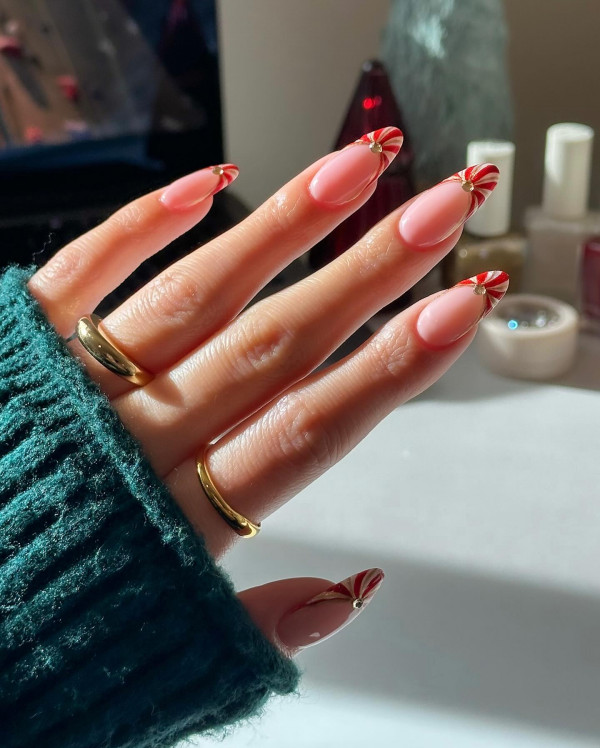 30 Elegant Christmas Nail Designs : Candy Cane Tip Elegance