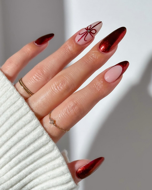 30 Elegant Christmas Nail Designs : Classic Crimson Red Metallic Nails