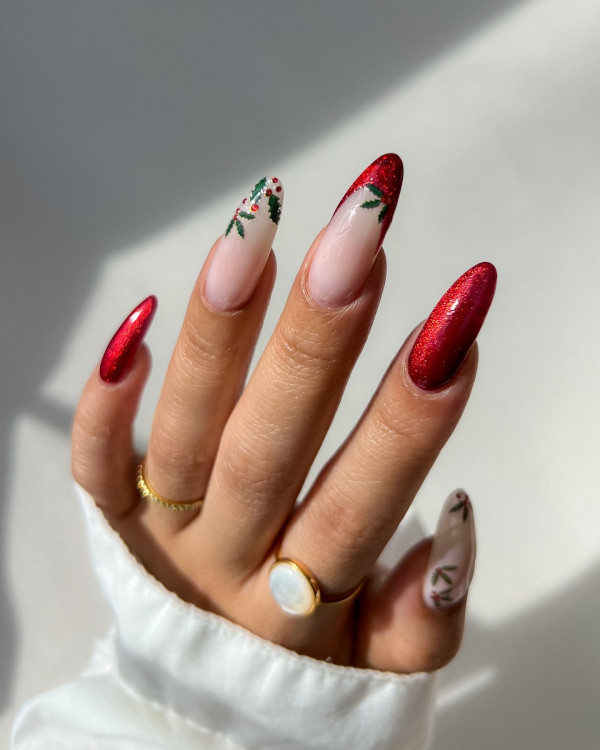 30 Elegant Christmas Nail Designs : Holly Berry Glam