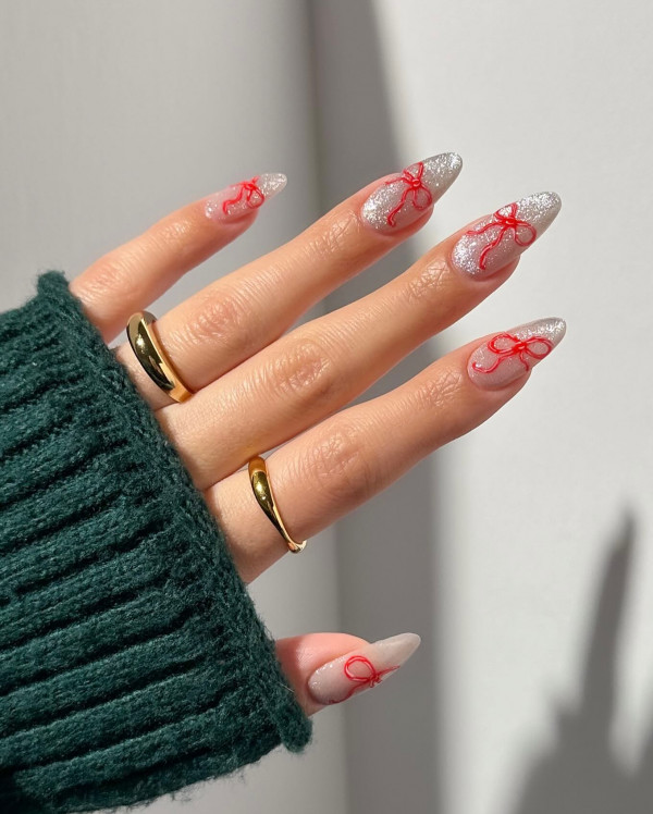 30 Elegant Christmas Nail Designs : Glitter & Red Bows Magic