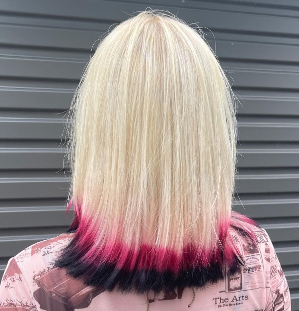 Hot Pink and Black Dip Dye Blonde Lob, Best dip dyed hair, Dip dye hair Colour Ideas, Dip dyed hair blonde, Dip dye black hair, Dip dye hair colour ideas brunette, Dip dye hair colour ideas blonde