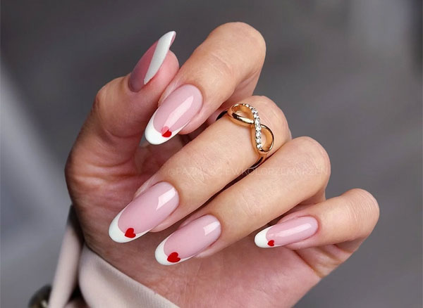 20 Minimalist Valentine’s Day Nail Designs : French Tips with Red Love Hearts