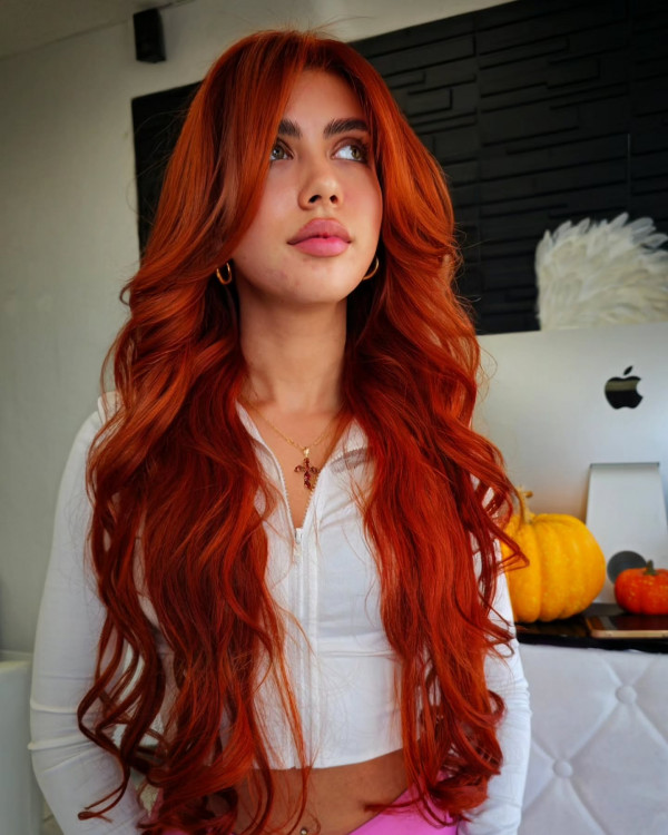 25 Red Hair Colour Ideas for a New Look: Fiery Coppery Warm Red Long Loose Waves