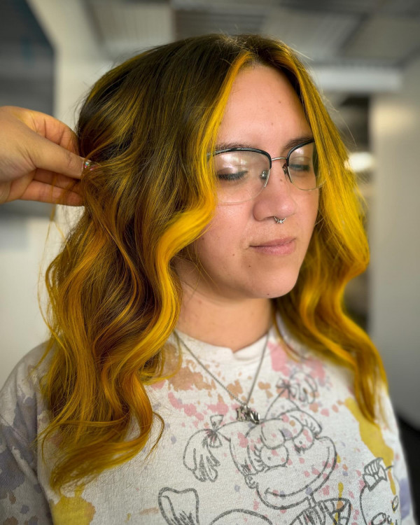 Face-Framing Marigold Highlights with Loose Waves, Radiant Marigold Hair Colour Ideas, warm marigold hair colour, yellow hair colour, orange hair colour, warm tone hair colour