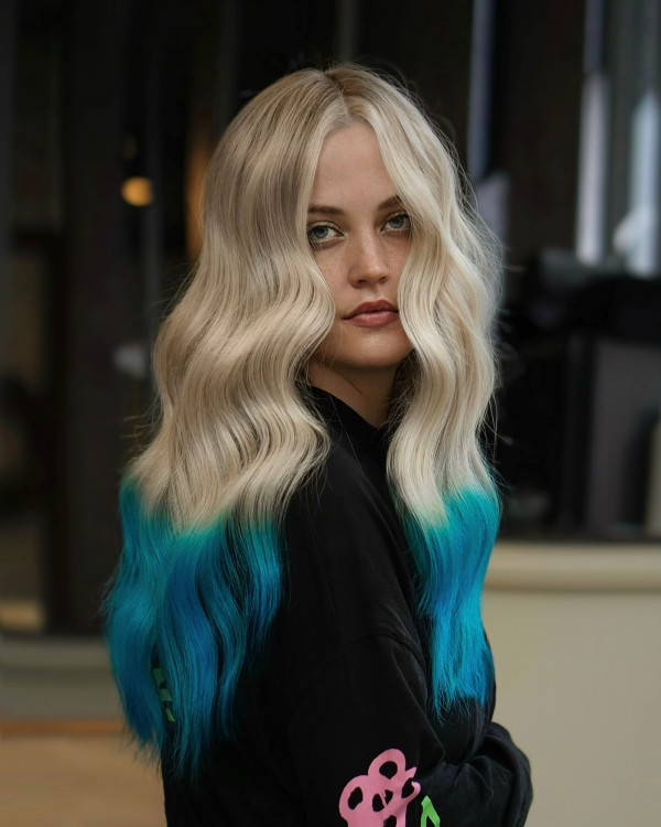 Turquoise Dip Dye Blonde Mermaid Waves, Best dip dyed hair, Dip dye hair Colour Ideas, Dip dyed hair blonde, Dip dye black hair, Dip dye hair colour ideas brunette, Dip dye hair colour ideas blonde