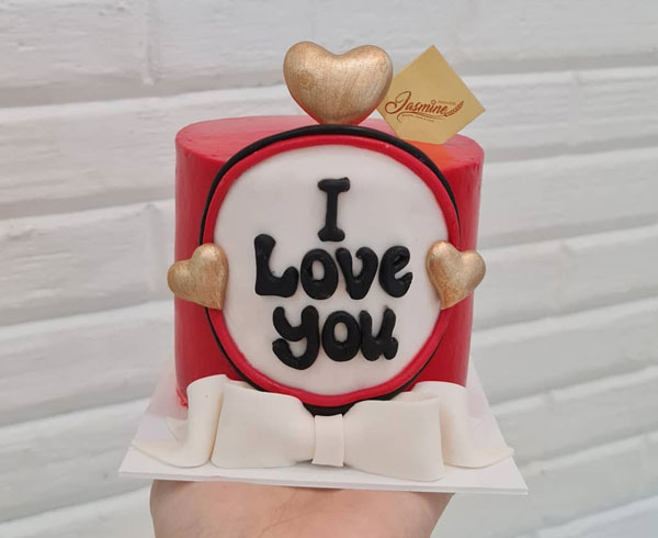 Bold Love Statement Valentine’s Day Cake