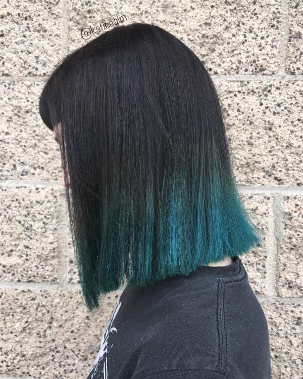 Emerald Fade Jet-Black Long Bob, Best dip dyed hair, Dip dye hair Colour Ideas, Dip dyed hair blonde, Dip dye black hair, Dip dye hair colour ideas brunette, Dip dye hair colour ideas blonde