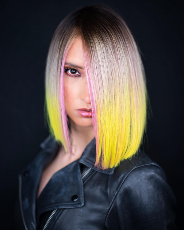 20 Bold Dip-Dyed Hair Colour Ideas : Pink and Neon Yellow Gradient Sleek Lob