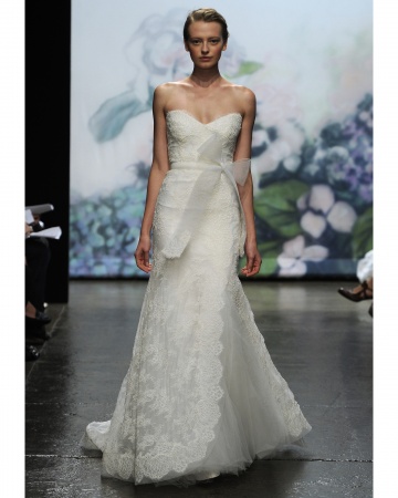 Monique Lhuillier Bridal Collection