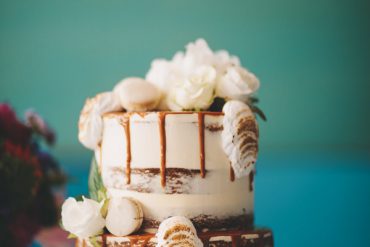 Semi naked wedding cake - Vibrant Rooftop Wedding | itakeyou.co.uk #wedding #vibrantwedding #rooftopwedding