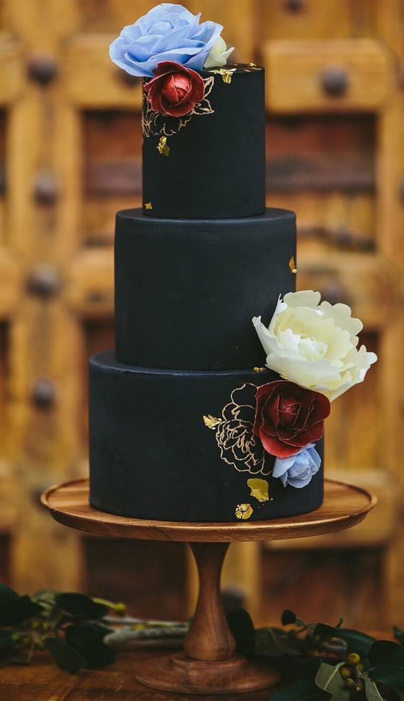 35 Breathtaking black wedding cakes for eternal couple I Take You ...