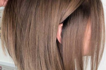 hair color ideas, hair color for over 50s ideas, best hair color 2020, best hair color to look younger, hair color 2019 female, brown hair color, hair color with highlights, brown hair with highlights , balayage highlights, brunette hair color