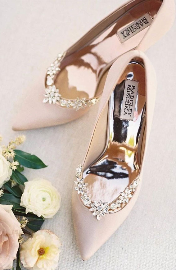 ERIJUNOR Women's Pumps Low Heel Rhinestone Brooch Satin Evening Dress  Wedding Shoes, Champagne, 9: Buy Online at Best Price in UAE - Amazon.ae