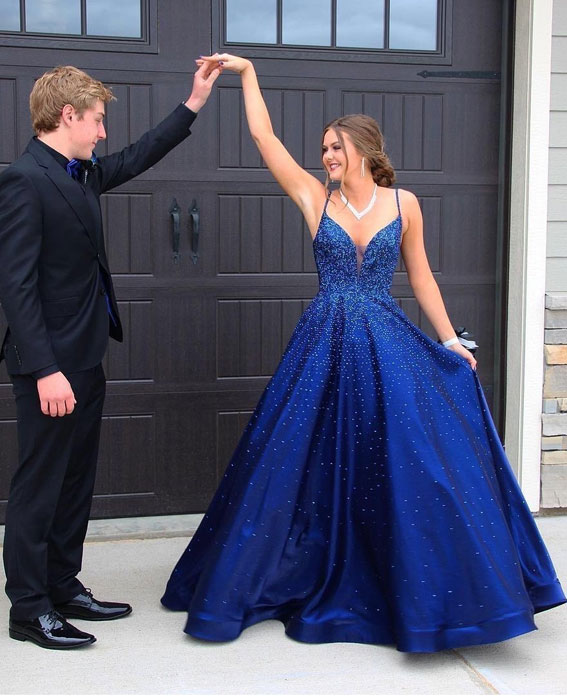15 Blue Prom Dresses That are Dazzling & Fashionable Shimmery