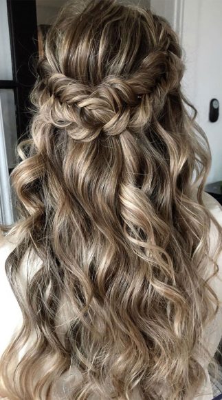 15 Trendy Half Up Half Down Wedding Hairstyles 2021, Half updo Hairstyle