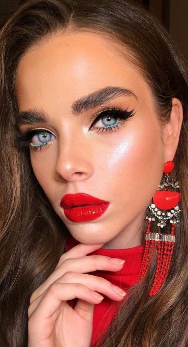 10 The Perfect Makeup with Red Lipstick Ideas | Red Lip Aesthetic