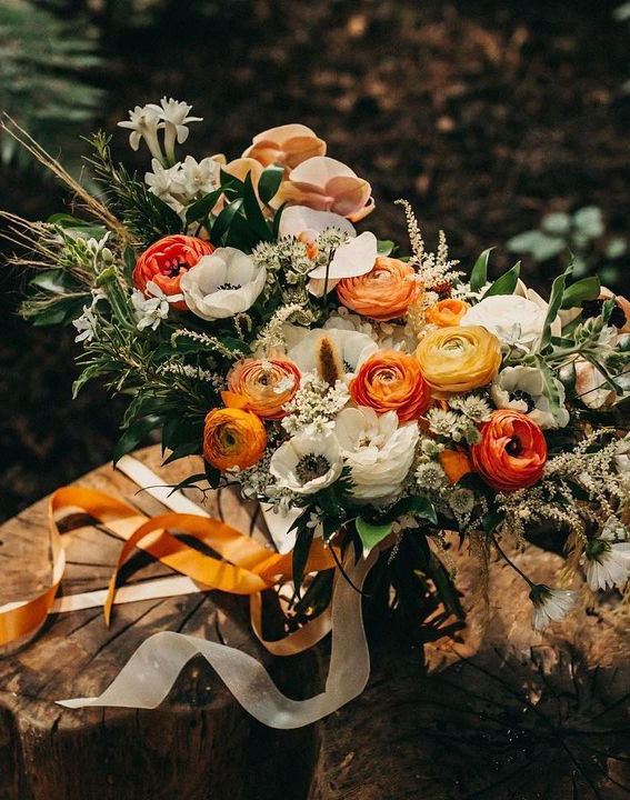 fall wedding bouquet, autumn wedding bouquet, autumn wedding ideas 2021