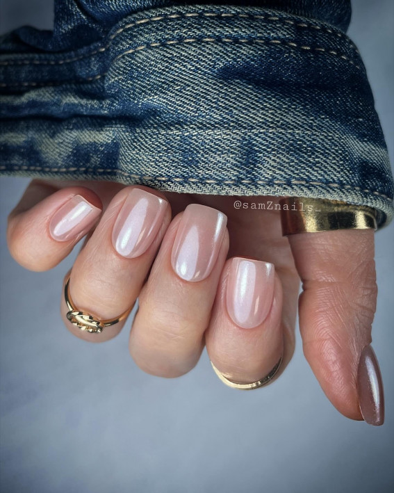 donut glazed nails, barely there nails, classy nude nails, short nude nails, short nude nail designs,  natural nude nails, nude nails with design, nude nails with glitter, nude nails with white tips