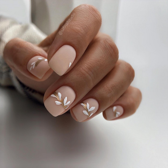 short nude nails, classy nude nails, matte nude nails, subtle nails