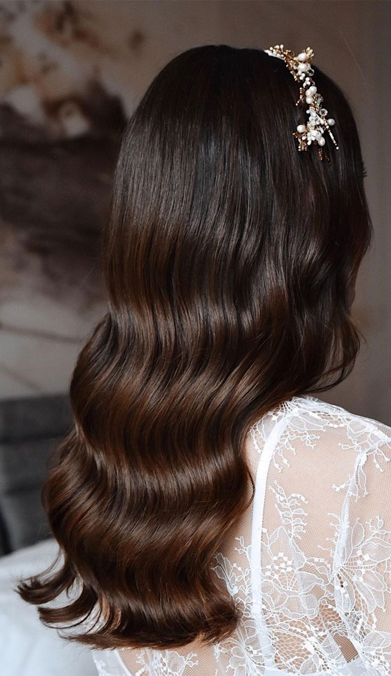20 Hair-Down Wedding Hairstyles for Glam Brides