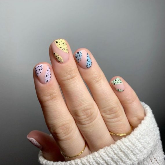 40 The Most Beautiful Easter Nails Speckled Egg Negative Space Short