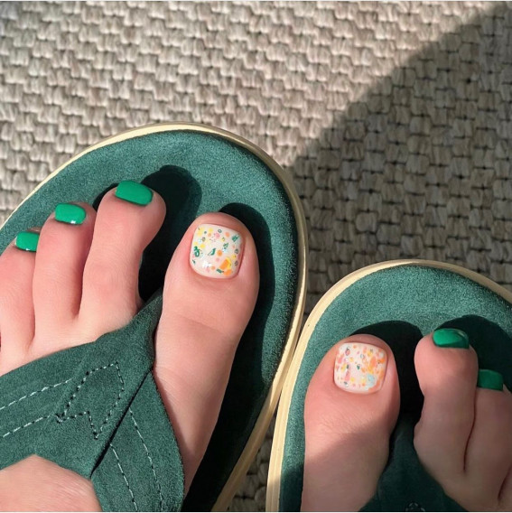 43 Cute Toe Nail Designs : Terrazzo Toe Nails