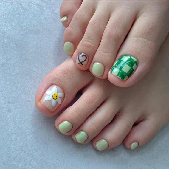 43 Cute Toe Nail Designs : Daisy + Heart + Check