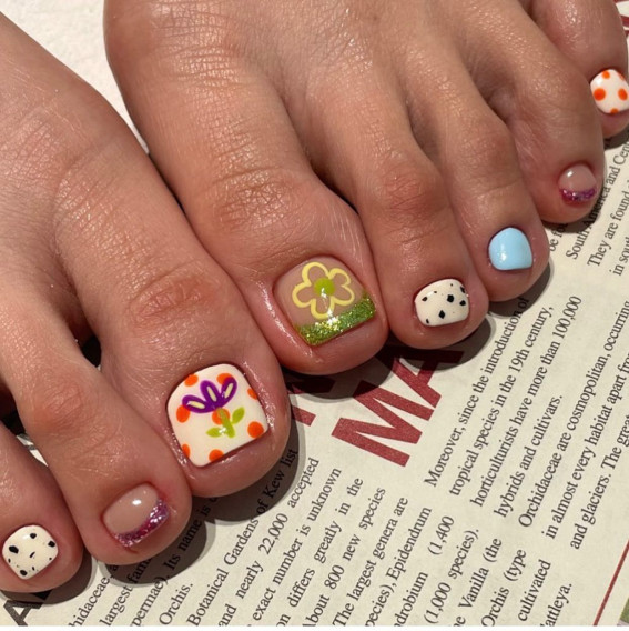 Daring Mix-and-Match Summer Pedicure : 35 Cute Toe Nail Art Ideas