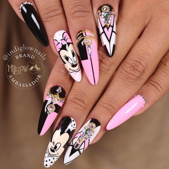 42 Mickey Mouse & Minnie Mouse Nails : Pink and Black Almond Nails