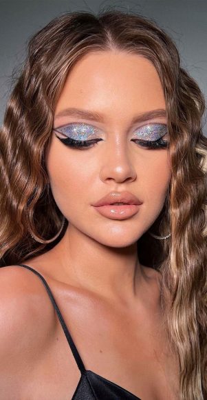 50 Gorgeous Makeup Trends To Try In 2022 Silver Glitter Makeup I Take