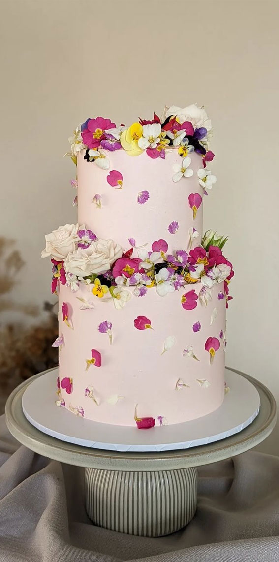 50 Cute Buttercream Cake Ideas for Any Occasion : Pink Cake Sprinkle with Flowers