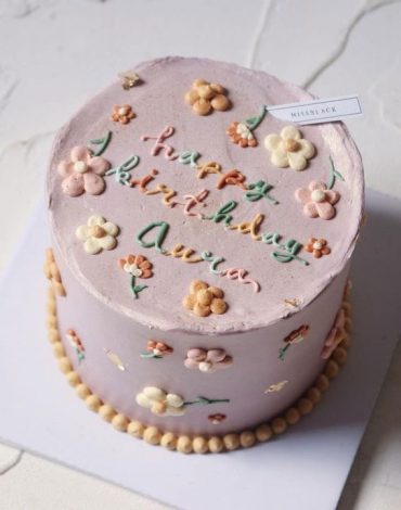 Cute Buttercream Cake Ideas For Any Occasion Lavender Buttercream