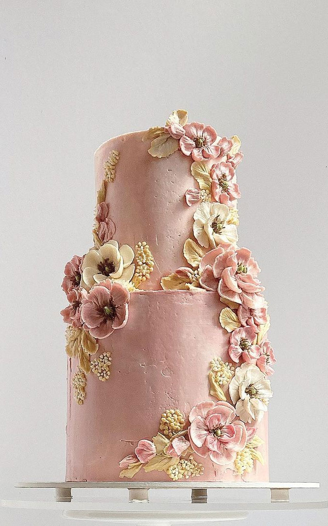 50 Cute Buttercream Cake Ideas for Any Occasion : Two-Tiered for a Small Wedding