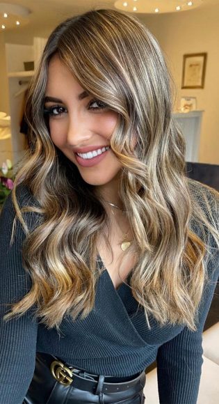 50 Stunning Hair Colour Ideas to Rock in 2022 : Honey Blonde Highlights ...