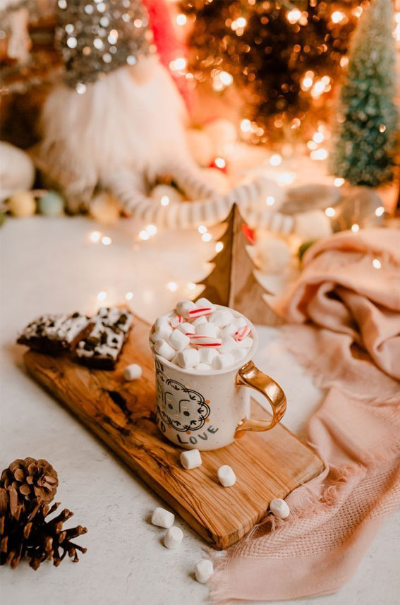 christmas aesthetic pictures, christmas aesthetic wallpaper, cozy christmas, christmas aesthetic, christmas pictures, christmas aesthetic images