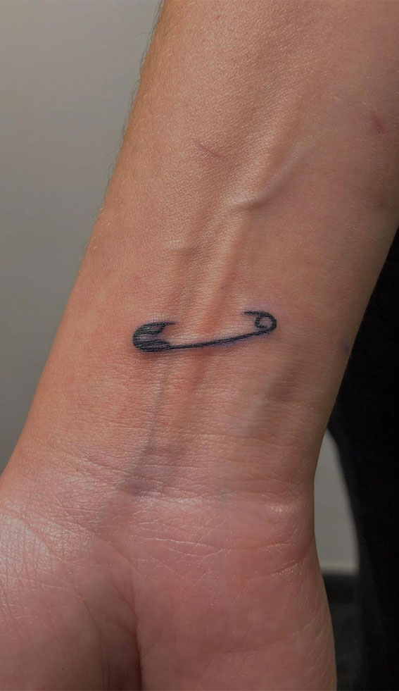70+ Beautiful Tattoo Designs For Women : Pin on Wrist