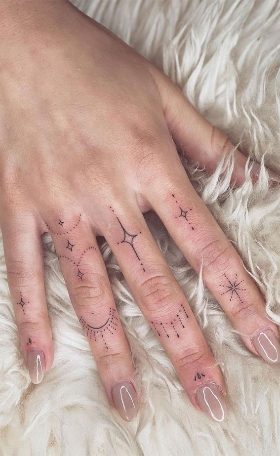 70+ Beautiful Tattoo Designs For Women : Hand Ornaments