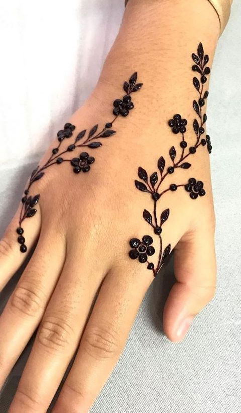 simple flower henna patterns