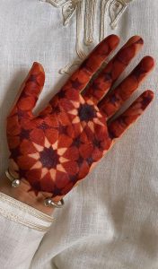 50 Timeless Allure of Henna Designs : Mosaic Henna Art I Take You ...