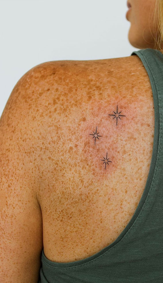 40+ back tattoos for women that will definitely turn heads - Legit.ng