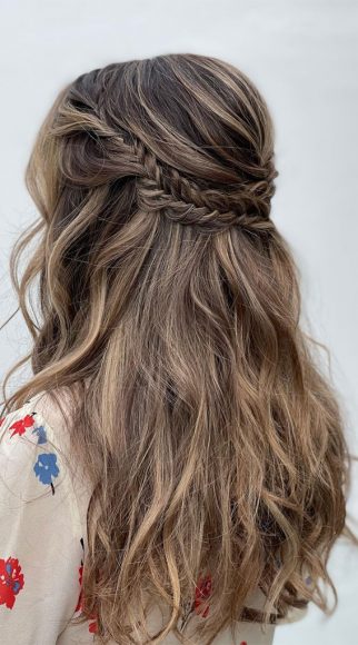 22 Chic and Versatile Hairstyles for the Fashion-Forward Bride I Take ...