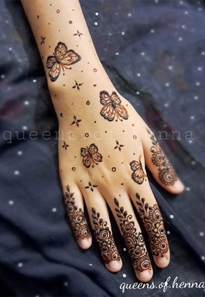 Fluttering Elegance 23 Enchanting Butterfly Henna Designs : Sparkling ...