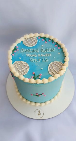 Dazzling Delight: Dancing Queen-Themed Birthday Cakes I Take You ...