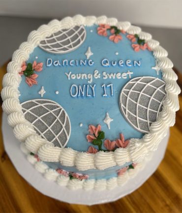 Dazzling Delight: Dancing Queen-Themed Birthday Cakes I Take You ...