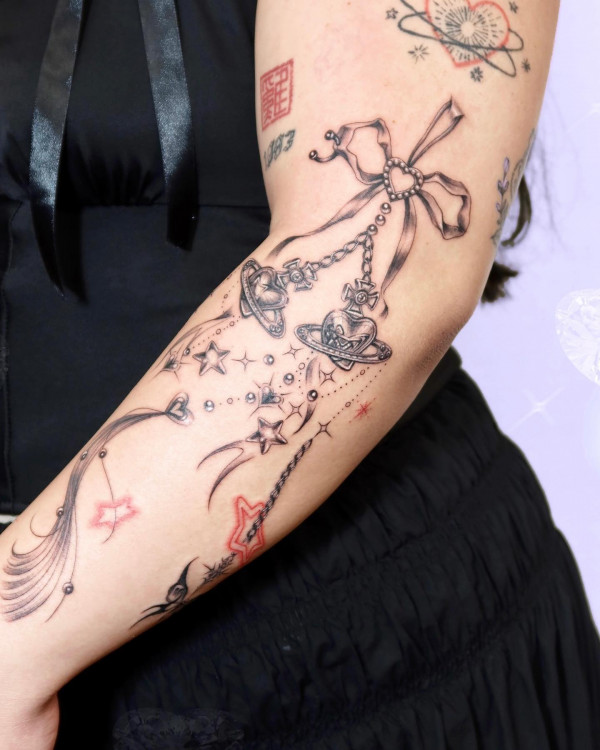 y2k tattoo, charm tattoo, bow tattoo simple, bow tattoo, bow tattoo dainty, archery bow tattoo, bow tattoo meaning, archery bow tattoo meaning, bow tattoo designs