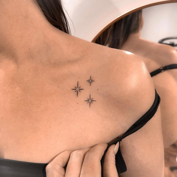 star tattoos, meaningful tattoos, star tattoo on shoulder