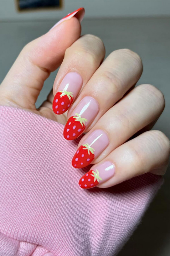 strawberry Tip nails, strawberry french tip nails, summer nails, summer nails color