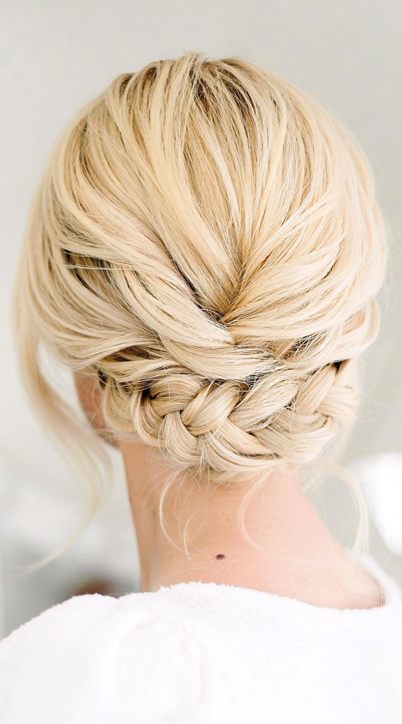 wedding hairstyles, bridal hair ideas, hairstyles for brides, wedding updos, bridal updos, wedding hairstyle ideas, bridal ponytail, half up wedding hairstyles