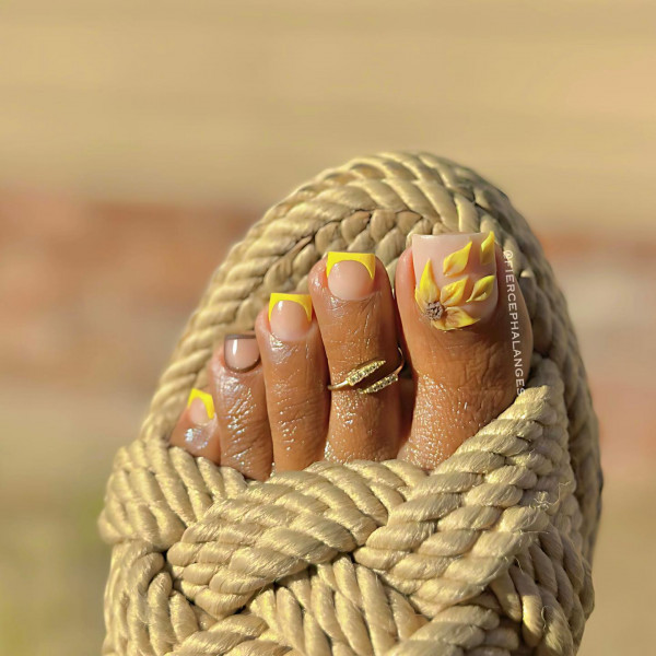 Sunflower & Yellow French Tip Toe Nails : 25 Trendy Pedicure Designs