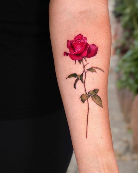 16 Stunning Floral Arm Tattoos: Blooms to Adorn Your Arms